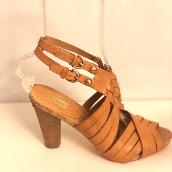 Coach Adrienn Vacchetta Camel Sandal Sz 8 - Picture 2 of 9